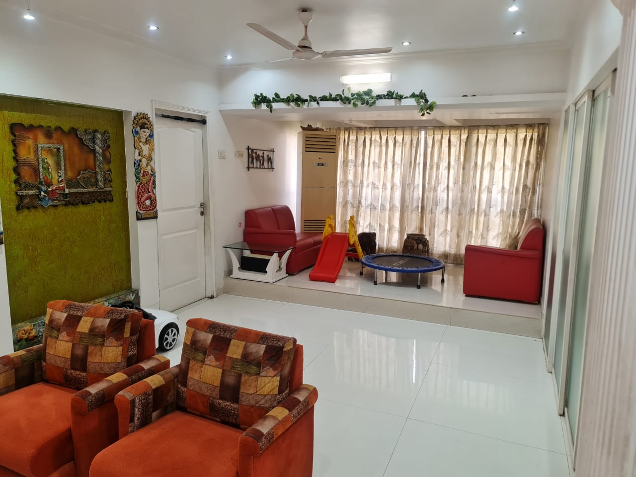 3 BHK Flat on Rent in Bandra West - Water Queen